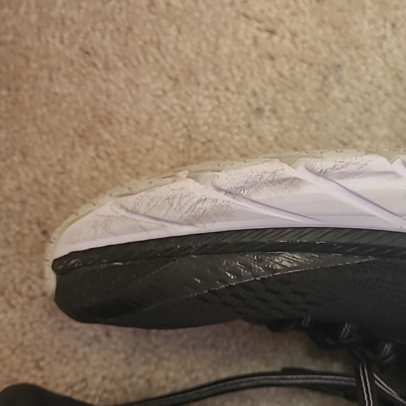 Hoka One One Clifton 6 Black and White - Picture 6 of 9